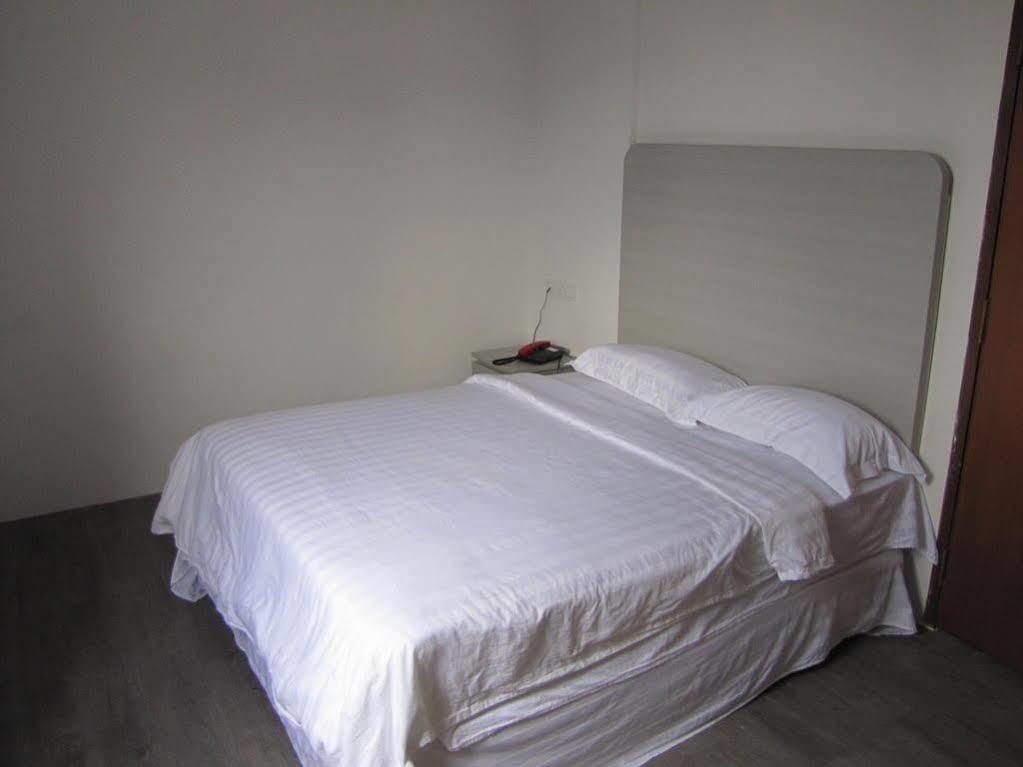Park Hotel Kota Kinabalu Eksteriør bilde